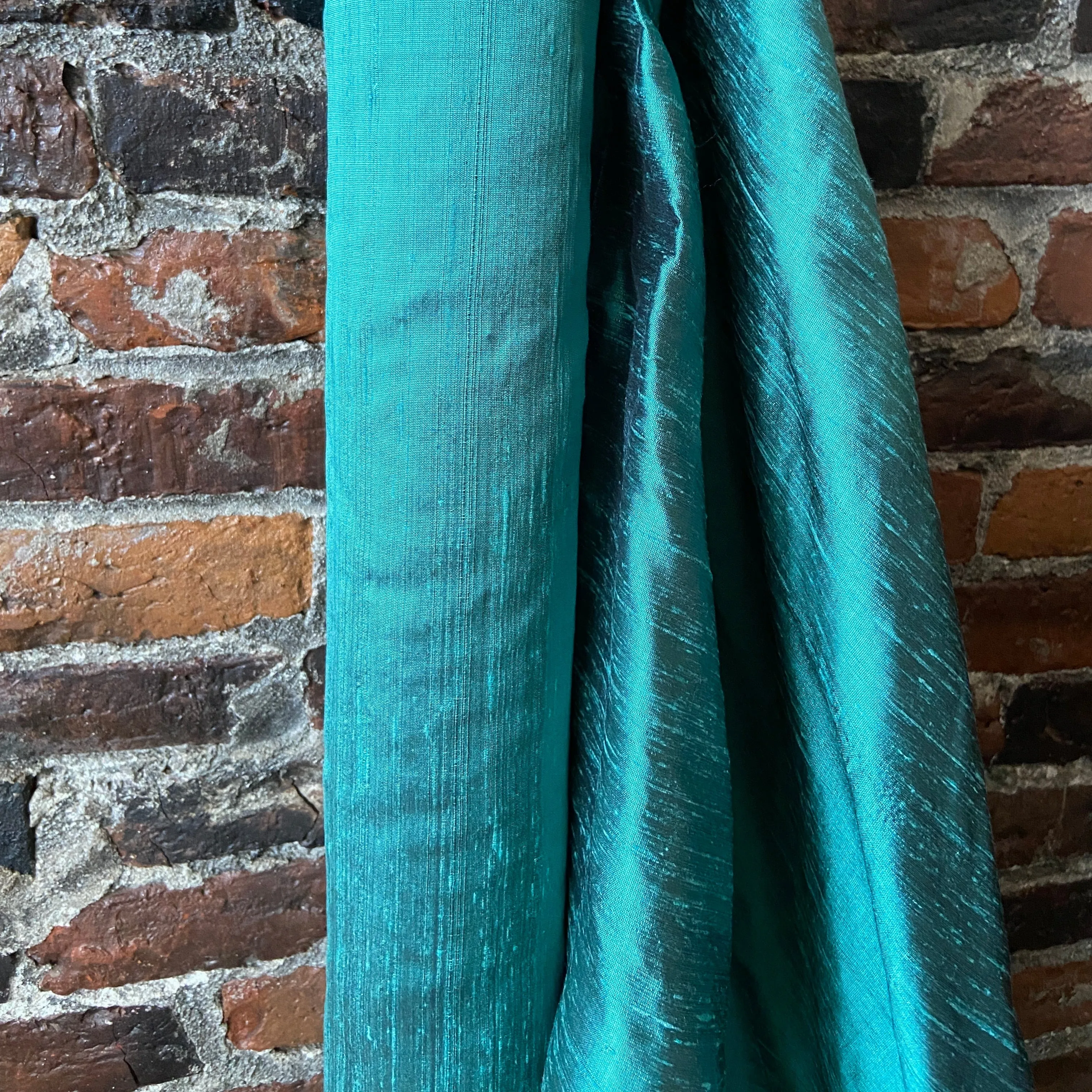 Shoreline Silk in Lagoon - 44"/45" Wide